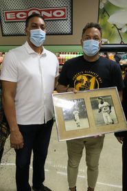Alomar y González impulsan la campaña para retirar el número 21 de Clemente Alomar y González impulsan la campaña para retirar el número 21 de Clemente