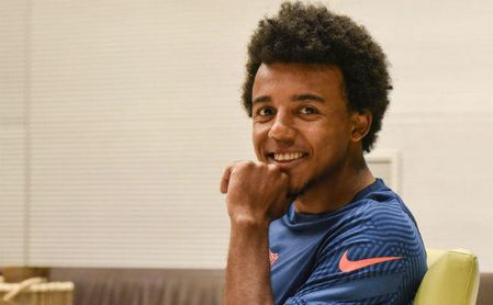 Koundé, en la imagen posando para ED, seguirá en el Sevilla salvo giro imprevisto. Koundé, en la imagen posando para ED, seguirá en el Sevilla salvo giro imprevisto.