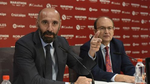 Monchi, en sala de prensa. Monchi, en sala de prensa.