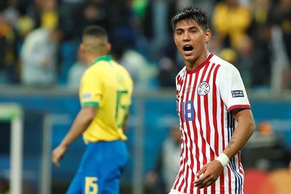 Arzamendia da positivo de COVID y será baja de Paraguay ante Perú y Venezuela Arzamendia da positivo de COVID y será baja de Paraguay ante Perú y Venezuela