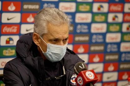 Rueda está preocupado por las lesiones y por Alexis antes del choque contra Uruguay Rueda está preocupado por las lesiones y por Alexis antes del choque contra Uruguay