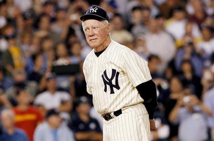 Whitey Ford, el zurdo intocable de Yanquis, muere a los 91 años Whitey Ford, el zurdo intocable de Yanquis, muere a los 91 años
