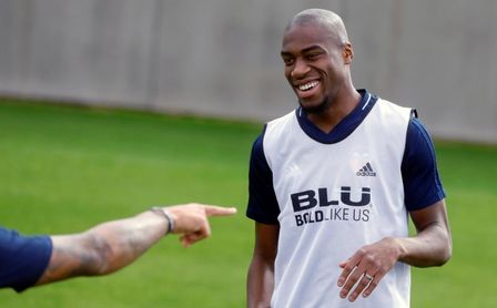 Kondogbia, en Madrid para fichar por el Atlético Kondogbia, en Madrid para fichar por el Atlético