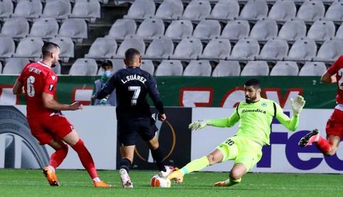 0-2. Yangel Herrera y Luis Suárez mantienen como líder al Granada 0-2. Yangel Herrera y Luis Suárez mantienen como líder al Granada