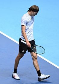 Medvedev le toma la medida a Zverev Medvedev le toma la medida a Zverev