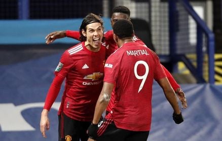 Cavani y Martial meten al United en las semifinales de la Copa de la Liga Cavani y Martial meten al United en las semifinales de la Copa de la Liga