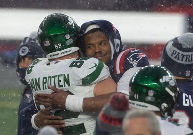 28-14. Newton dirige ataque de los Patriots, que no van a la postemporada 28-14. Newton dirige ataque de los Patriots, que no van a la postemporada