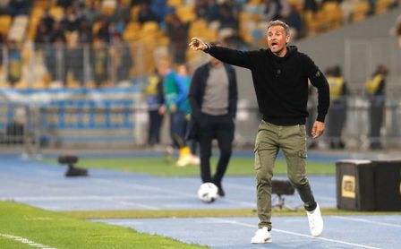 Luis Enrique seguirá in situ la Supercopa en Córdoba, Málaga y Sevilla. Luis Enrique seguirá in situ la Supercopa en Córdoba, Málaga y Sevilla.