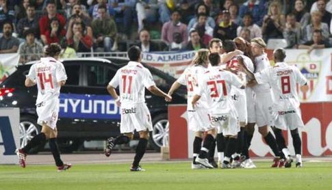 La movida carrera del último héroe sevillista en Almería . La movida carrera del último héroe sevillista en Almería .