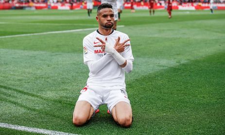 Una imagen habitual en Youssef En-Nesyri esta temporada. Una imagen habitual en Youssef En-Nesyri esta temporada.