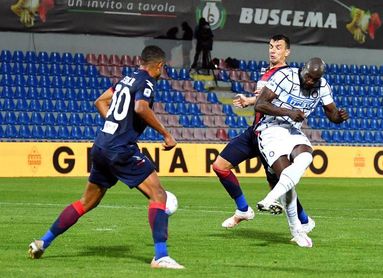 Eriksen y Achraf dejan al Inter a un paso del "Scudetto" Eriksen y Achraf dejan al Inter a un paso del "Scudetto"
