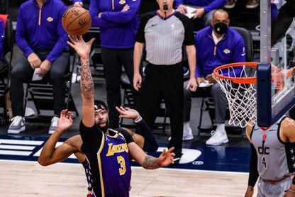 123-110. Davis destroza a los Suns y los Lakers siguen en la lucha por el sexto puesto - Vimarsana News