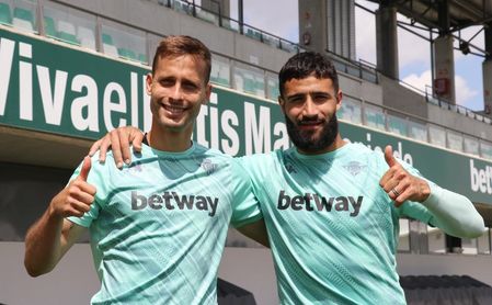 La convocatoria del Betis para viajar a Eibar, con tres novedades y cuatro bajas La convocatoria del Betis para viajar a Eibar, con tres novedades y cuatro bajas