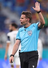 El alemán Brych arbitrará la semifinal España-Italia El alemán Brych arbitrará la semifinal España-Italia