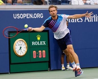 El español Carlos Alcaraz pasa a cuartos de final del Abierto de tenis de EE.UU. El español Carlos Alcaraz pasa a cuartos de final del Abierto de tenis de EE.UU.