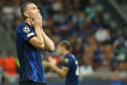 Dzeko: "No podemos perder un partido así" Dzeko: "No podemos perder un partido así"