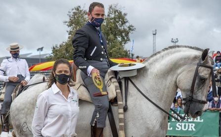 Umbrete corona a Luis Fernando Benítez como campeón de España de Doma Vaquera Umbrete corona a Luis Fernando Benítez como campeón de España de Doma Vaquera