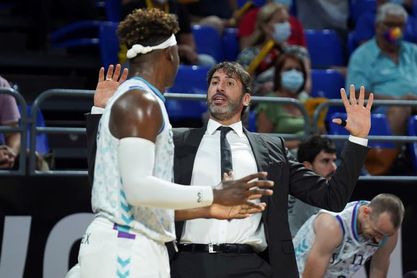 Mumbrú: "Llevamos dos semanas, si empezamos con ansiedad mal iríamos" Mumbrú: "Llevamos dos semanas, si empezamos con ansiedad mal iríamos"