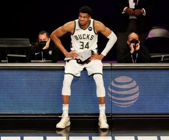 Giannis Antetokounmpo llega a la nueva temporada de la NBA como gran figura Giannis Antetokounmpo llega a la nueva temporada de la NBA como gran figura