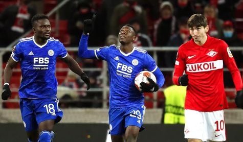 Un "póker" de Daka permite la remontada del Leicester Un "póker" de Daka permite la remontada del Leicester