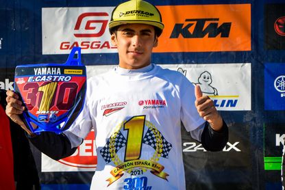 Salvador Pérez y Yamaha E. Castro, campeones de España de motocross MX85 2021 Salvador Pérez y Yamaha E. Castro, campeones de España de motocross MX85 2021