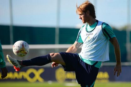 La oferta de renovación del Cádiz rechazada por Álex y la propuesta del Betis. La oferta de renovación del Cádiz rechazada por Álex y la propuesta del Betis.