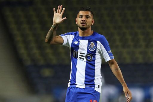 Desvelan la oferta que el Sevilla hará para convencer a Corona Desvelan la oferta que el Sevilla hará para convencer a Corona
