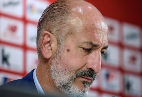 Junta de Elizegi avisa de que "el Athletic necesita aprobar el presupuesto" Junta de Elizegi avisa de que "el Athletic necesita aprobar el presupuesto"