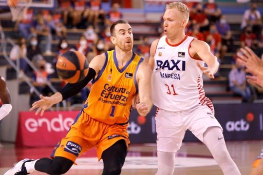 La vuelta de Claver se retrasa varias semanas por mala evolución de su lesión La vuelta de Claver se retrasa varias semanas por mala evolución de su lesión