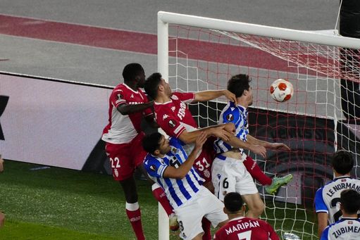 2-1: La Real cae en Mónaco y tiene que ganar al PSV para clasificarse 2-1: La Real cae en Mónaco y tiene que ganar al PSV para clasificarse