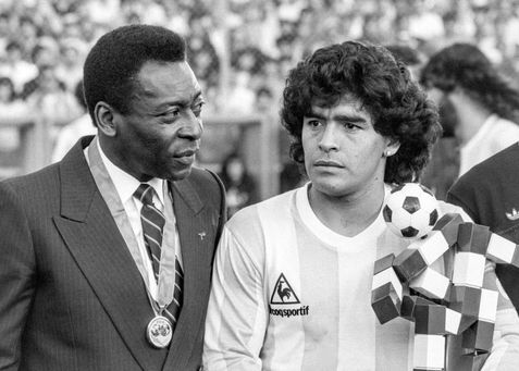 Pelé se acuerda de Maradona: "Un año sin Diego, amigos para siempre" Pelé se acuerda de Maradona: "Un año sin Diego, amigos para siempre"