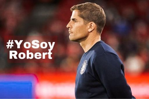 La semana decisiva de Robert Moreno: del #YoSoyRobert a su último 'match ball'