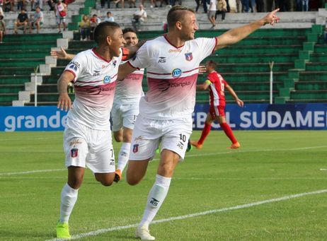 Monagas se impone con goleada y asciende al liderato del fútbol en Venezuela Monagas se impone con goleada y asciende al liderato del fútbol en Venezuela