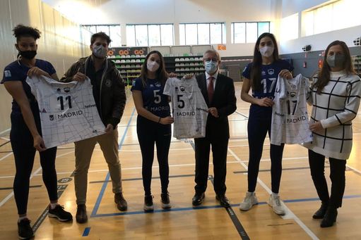 Helvetia Seguros renueva su acuerdo de patrocinio con el Club Voleibol Madrid Helvetia Seguros renueva su acuerdo de patrocinio con el Club Voleibol Madrid