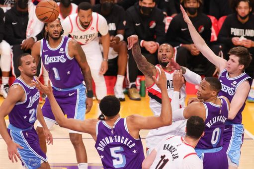 139-106: LeBron cierra el año con una exhibición arrolladora de Lakers ante los Blazers 139-106: LeBron cierra el año con una exhibición arrolladora de Lakers ante los Blazers