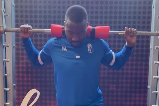 Neyder Lozano, trabajando en el gimnasio de la Ciudad Deportiva del Granada. Neyder Lozano, trabajando en el gimnasio de la Ciudad Deportiva del Granada.