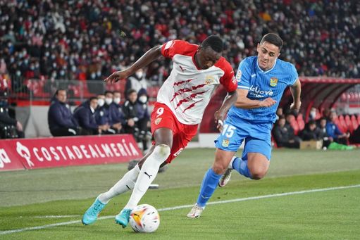 Umar Sadiq suma cinco goles y dos asistencias en las últimas cuatro victorias del Almería. 