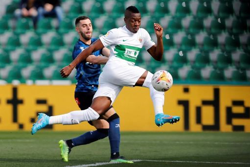 El colombiano Palacios regresa a la convocatoria del Elche ante el Betis El colombiano Palacios regresa a la convocatoria del Elche ante el Betis