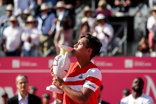 El argentino Sebastián Báez se corona como ganador del Abierto de Estoril El argentino Sebastián Báez se corona como ganador del Abierto de Estoril