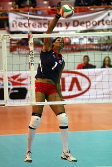 Annerys Valdez, una de las históricas Reinas del Caribe, deja la selección dominicana de voleibol