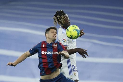 El Levante le hace pasillo al Real Madrid El Levante le hace pasillo al Real Madrid