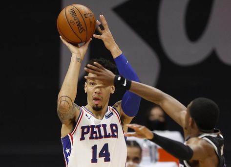 Green sufre una lesión en el ligamento cruzado tras su duro choque con Embiid Green sufre una lesión en el ligamento cruzado tras su duro choque con Embiid