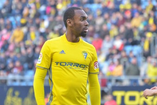 Abdulah durante un partido con la camiseta del Cádiz Abdulah durante un partido con la camiseta del Cádiz