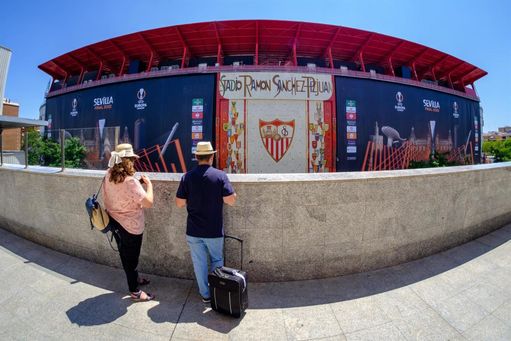 Tercera final europea en Sevilla y segunda en el Sánchez-Pizjuán