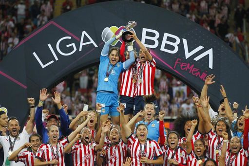 Las Chivas del Guadalajara, campeonas de la Liga femenina del fútbol mexicano