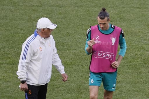 Charla de Ancelotti en el último entrenamiento del Real Madrid en París